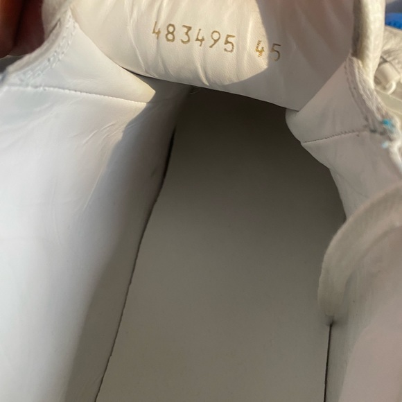 Balenciaga - Picture 7 of 9